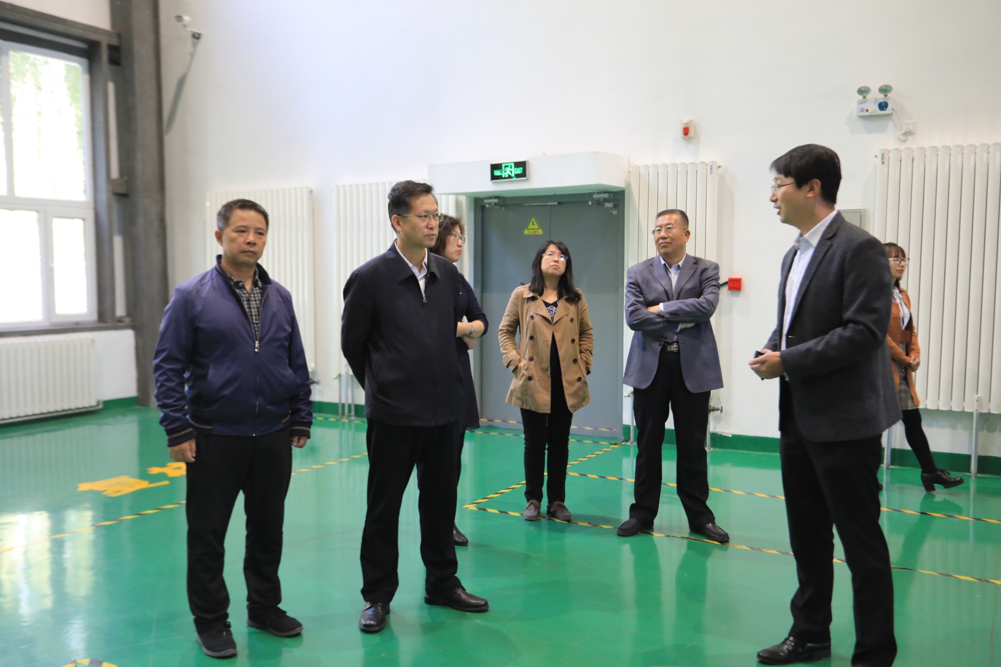 校长刘炜一行在商学院领导的陪同下调研宁夏现代物流职业技能公共实训